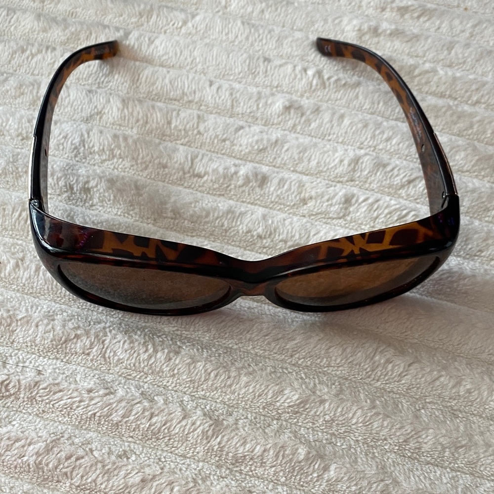 FOSTER GRANT-Tortoiseshell Brown Women's Sunglasses